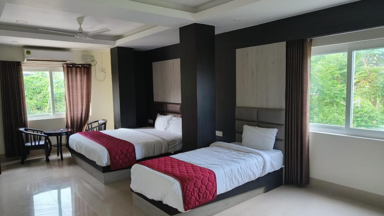 The Northern Lights Hotel Port Blair Bagian luar foto