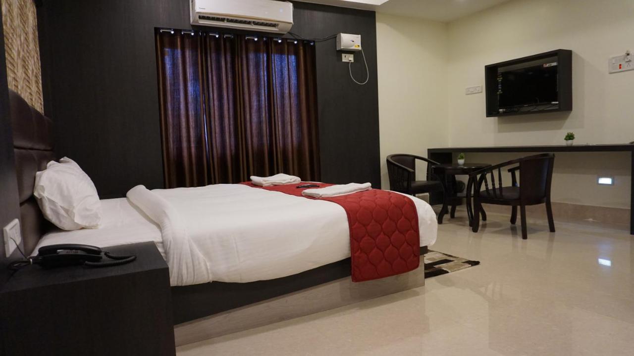 The Northern Lights Hotel Port Blair Bagian luar foto